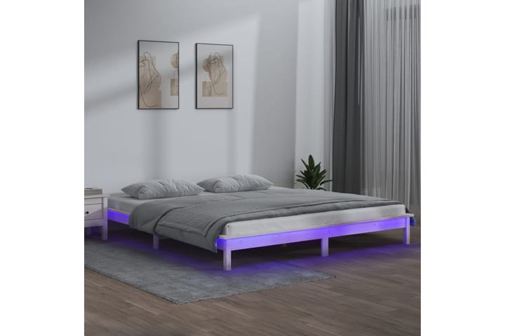 beBasic Sängynrunko LED valkoinen 135x190 cm 4FT6 Double täysi puu - Valkoinen - Huonekalut - Sänky - Sänkykehikot & sängynrungot