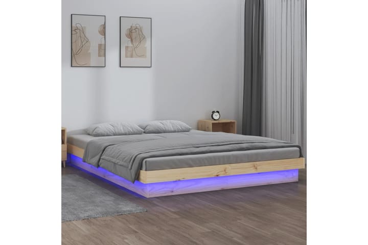 beBasic Sängynrunko LED-valoilla 120x190 cm 4FT Small Double täysi puu - Ruskea - Huonekalut - Sänky - Sänkykehikot & sängynrungot