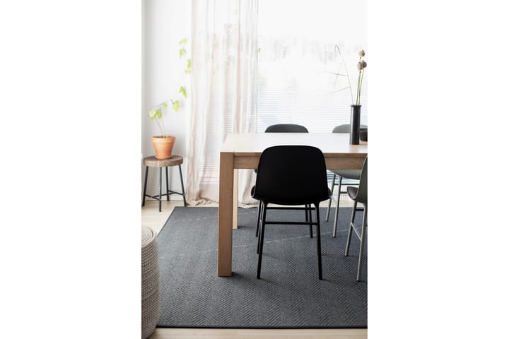 Matto Elsa 133x200 cm Musta - VM Carpet - Kodintekstiilit & matot - Matto - Moderni matto - Villamatto