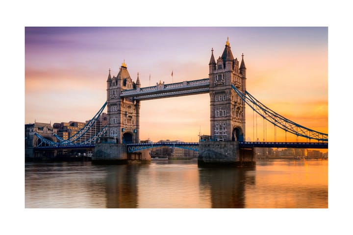 Valokuvatapetti Tower Bridge sarastaa 450x270 - Artgeist sp. z o. o. - Sisustustuotteet - Seinäkoristeet - Tapetit - Valokuvatapetit