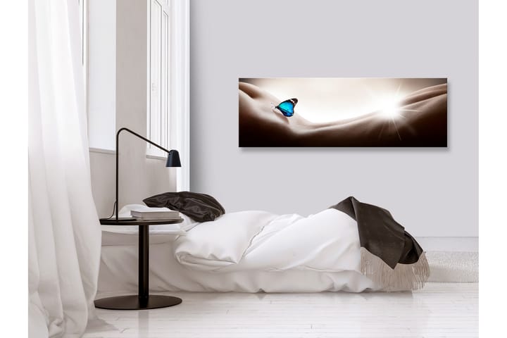 Taulu Woman and Butterfly (1 Part) Narrow 135x45 - Artgeist sp. z o. o. - Sisustustuotteet - Taulu & taide - Canvas-taulu